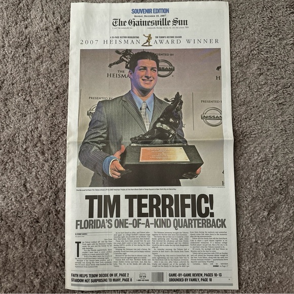2007 UF Florida Gators Football Tim Tebow Heisman Gainesville Sun Newspaper - Picture 2 of 2